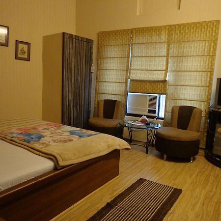 Aashyana Hotel Alwar Bagian luar foto