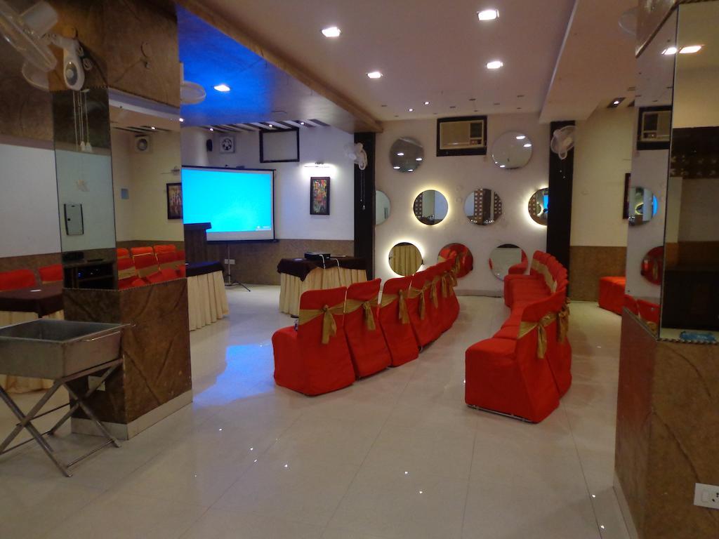 Aashyana Hotel Alwar Bagian luar foto