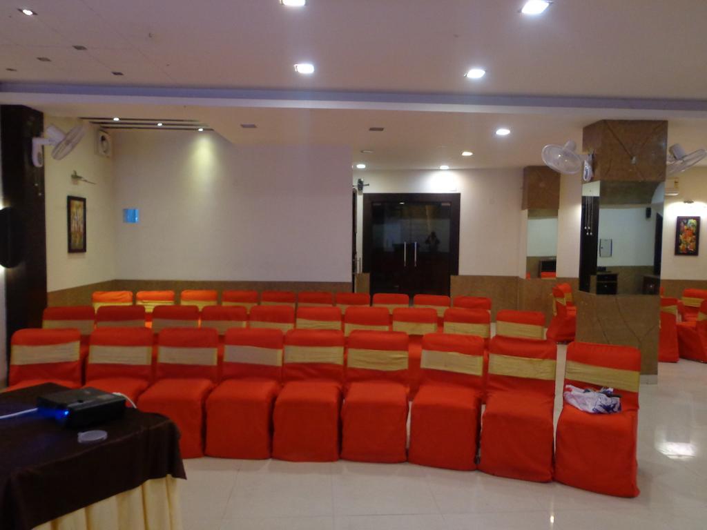 Aashyana Hotel Alwar Bagian luar foto