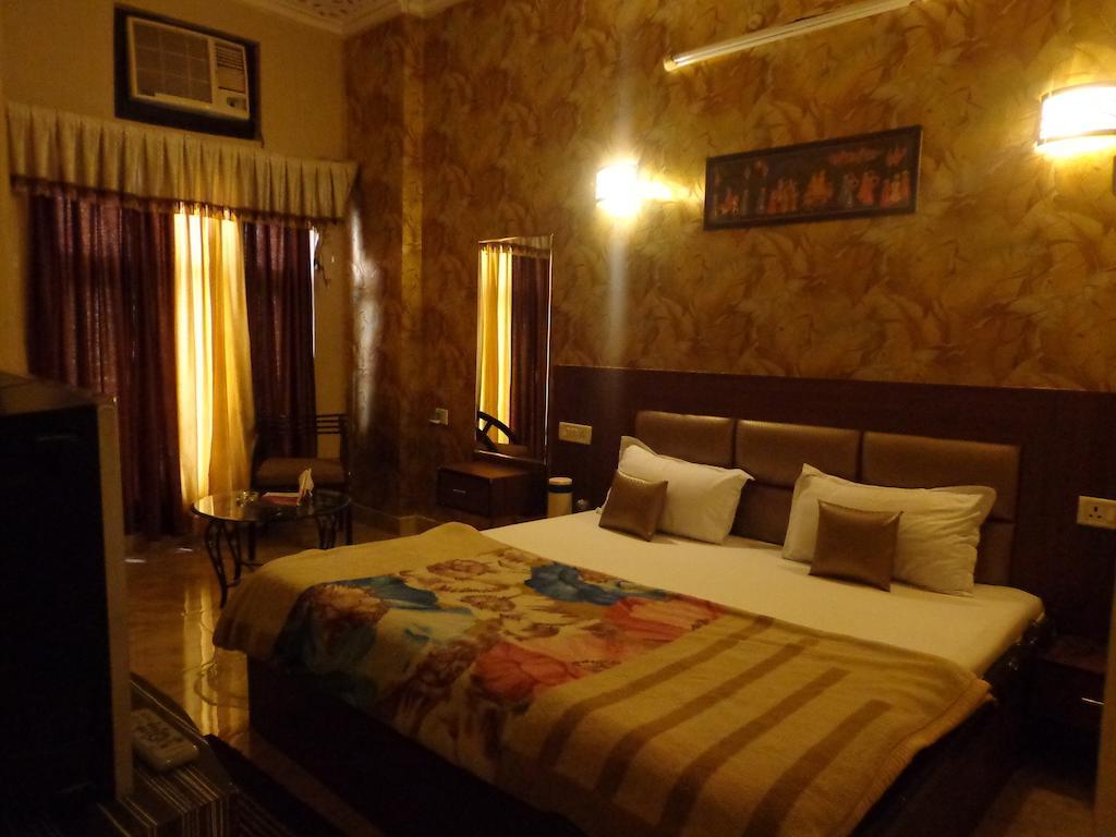 Aashyana Hotel Alwar Bagian luar foto
